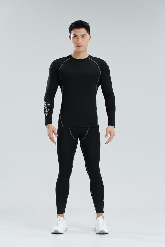 Long sleeve tight shirt